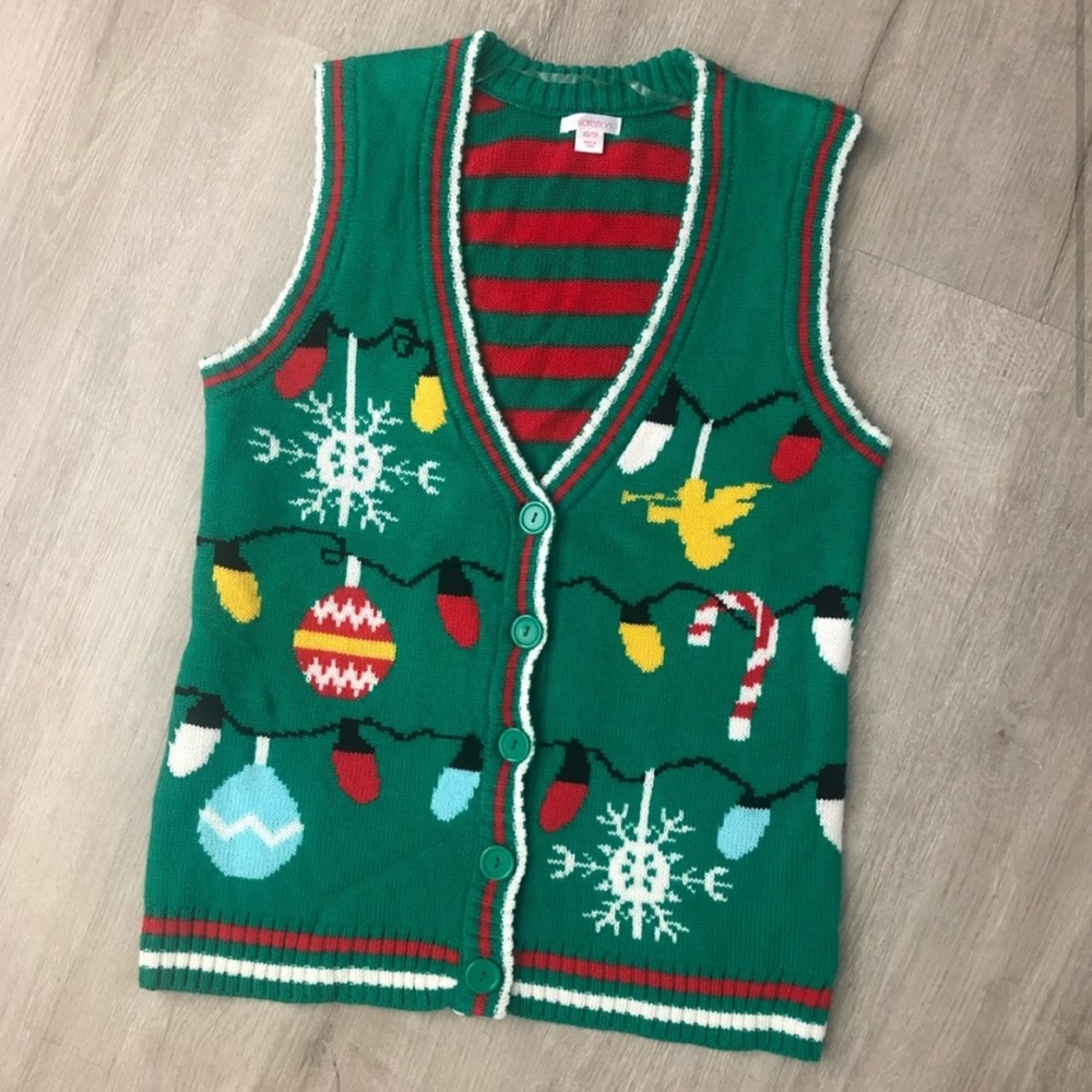 Xhilaration Festive Green Holiday Vest